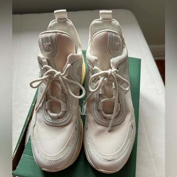 Michael Kors Chunky Sneakers 7.5M - Picture 3 of 5